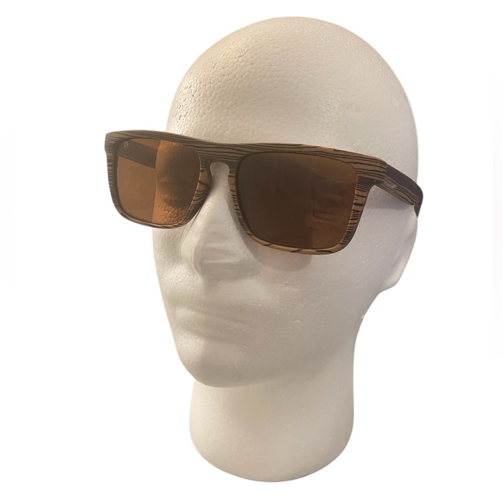 Wood Grain Sunglasses with Brown Lenses and Case NWOT - Picture 2 of 3